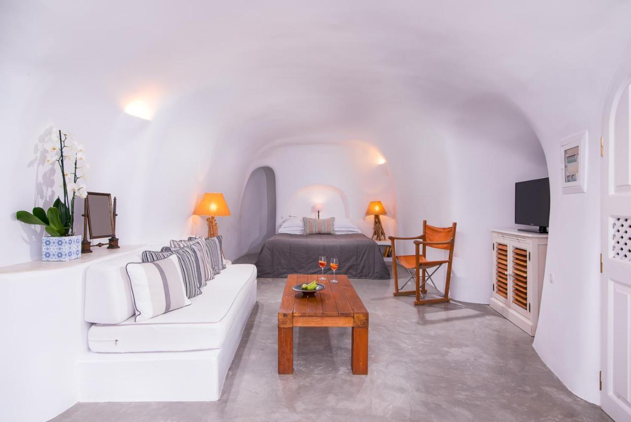 Hotel Pezoules Of Oia Esterno foto