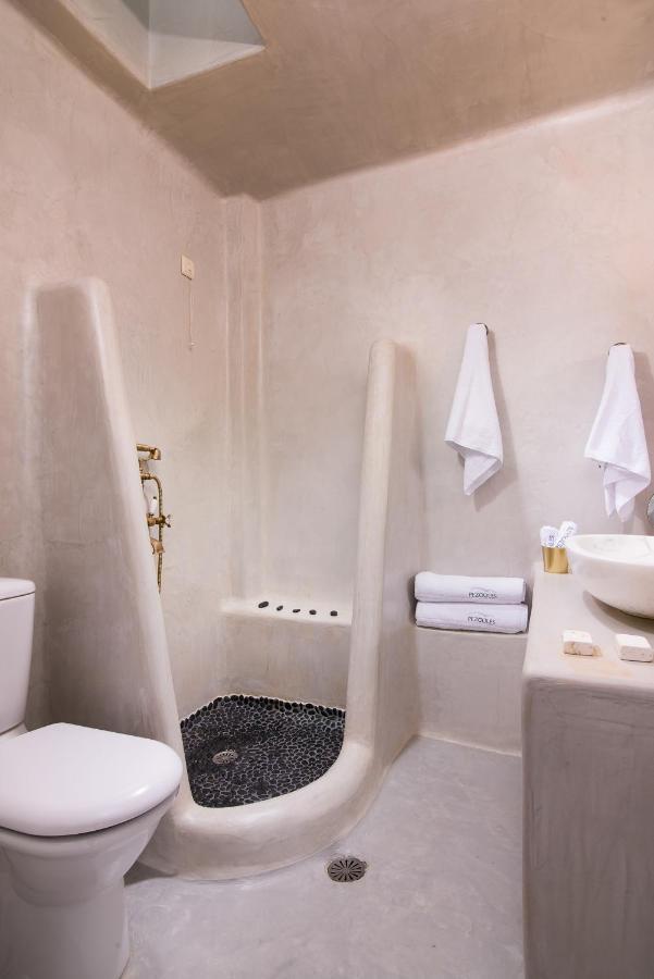 Hotel Pezoules Of Oia Esterno foto